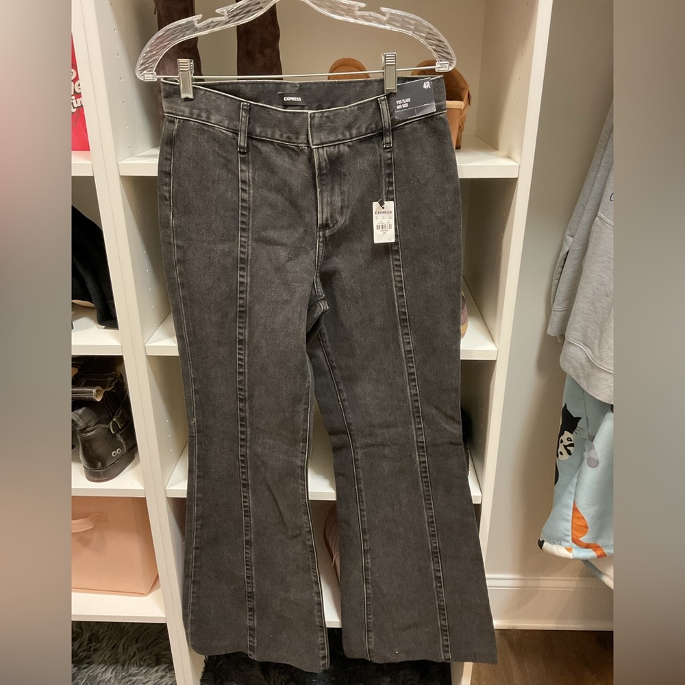 NWT Express 70s Flare Mid-Rise Jeans size 4R